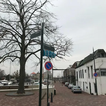Aan De Haven Steenbergen (North Brabant)